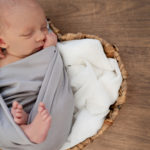 gepucktes Baby, Babyfotografie, pucken